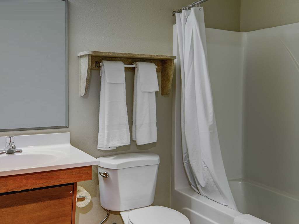 Hotel Woodspring 2*