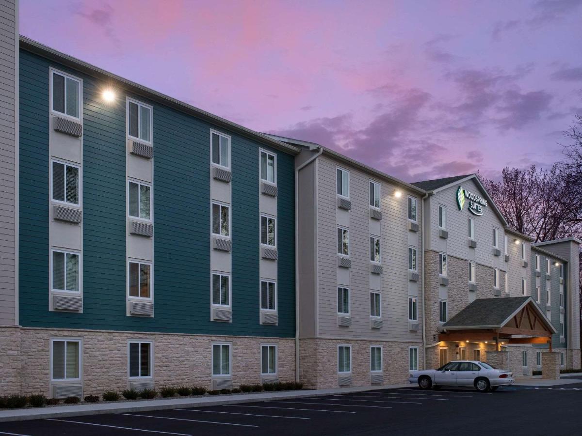 Hotel Woodspring 2*